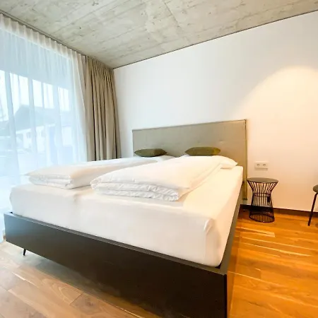 Blackhome South I Contactless Check-in Aparthotel