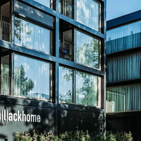 Blackhome South I Contactless Check-in *