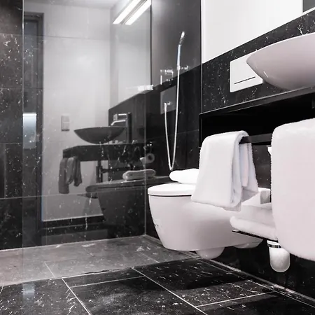 Aparthotel Blackhome South I Contactless Check-in