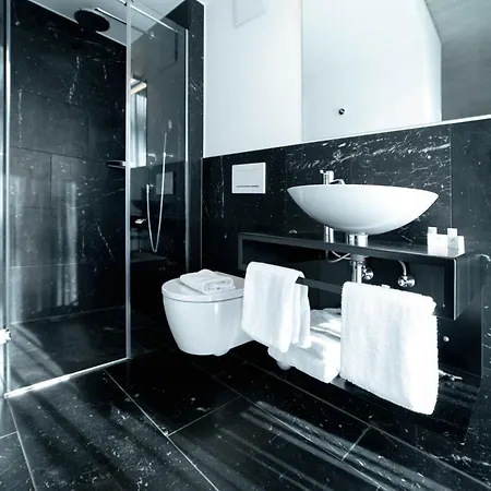 Blackhome South I Contactless Check-in *