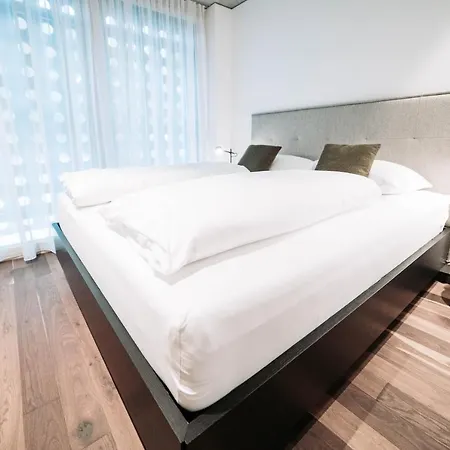 Blackhome South I Contactless Check-in