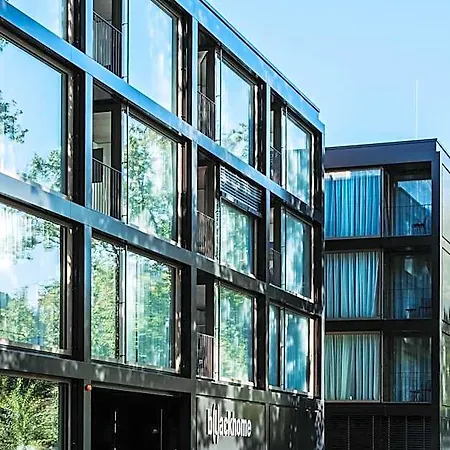 Апарт-отель Blackhome South I Contactless Check-in 4*