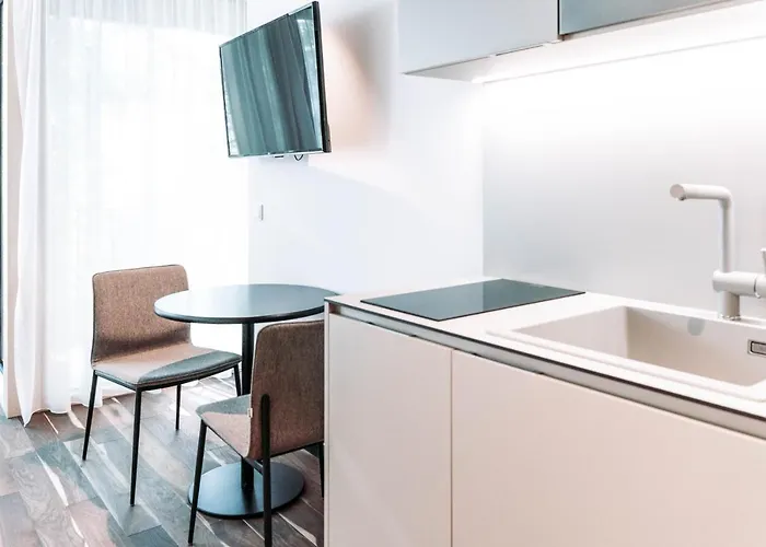 Апарт-готель Blackhome South I Contactless Check-in Інсбрук